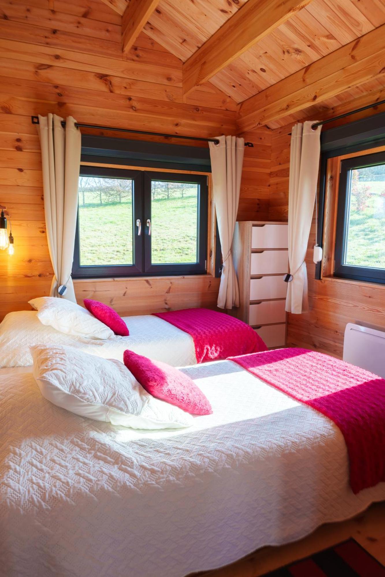 Le Chalet Du Crescent Saint-Germain-des-Champs Esterno foto